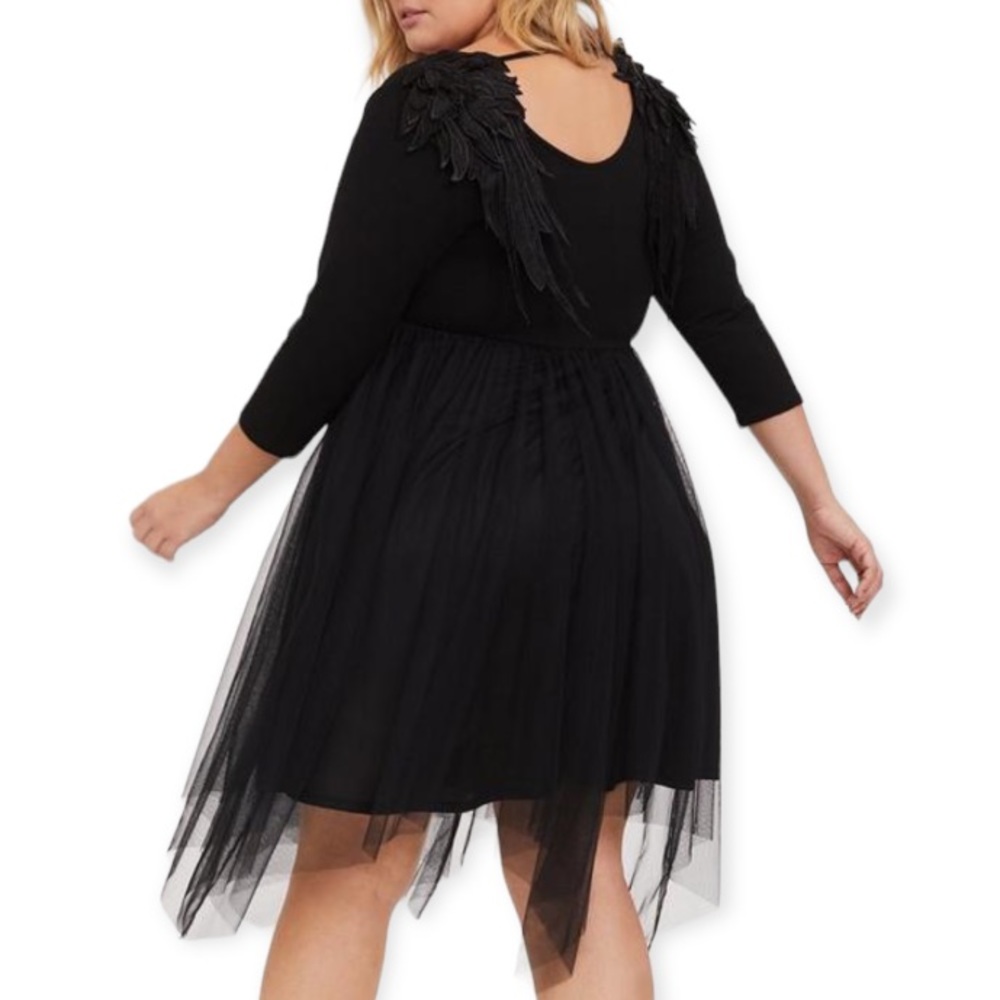 TORRID | NWT Black Wing Appliqué Dress